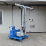 Electric crane for mold lifting with capacity up to 750 kg.