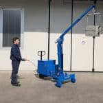 Electric or semi-automatic mini cranes with capacity up to 600 kg.