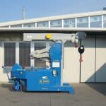 Mold lifting machine with capacity up to 10.000 kg.