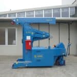 Mold lifting machine with capacity up to 10.000 kg.