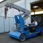 Mobile cranes for lifting loads up to 12.500 kg.