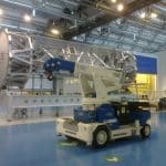 Mobile cranes for lifting loads up to 12.500 kg.