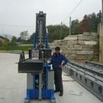 Mold lifting machine with capacity up to 2.000 kg.