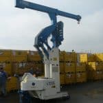 Mold lifting machine with capacity up to 4.000 kg.