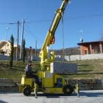 Mini crane For lifting loads up to 5.000 kg.