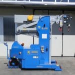 Mold lifting machine with capacity up to 5.000 kg.