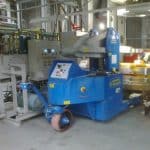 For handling molds in the tire production sector