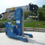 Mold lifting machine with capacity up to 6.000 kg.