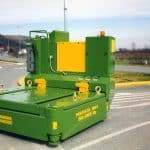 Mold lifting machine with capacity up to 30.000 kg.