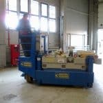 Mold lifting machine with capacity up to 30.000 kg.